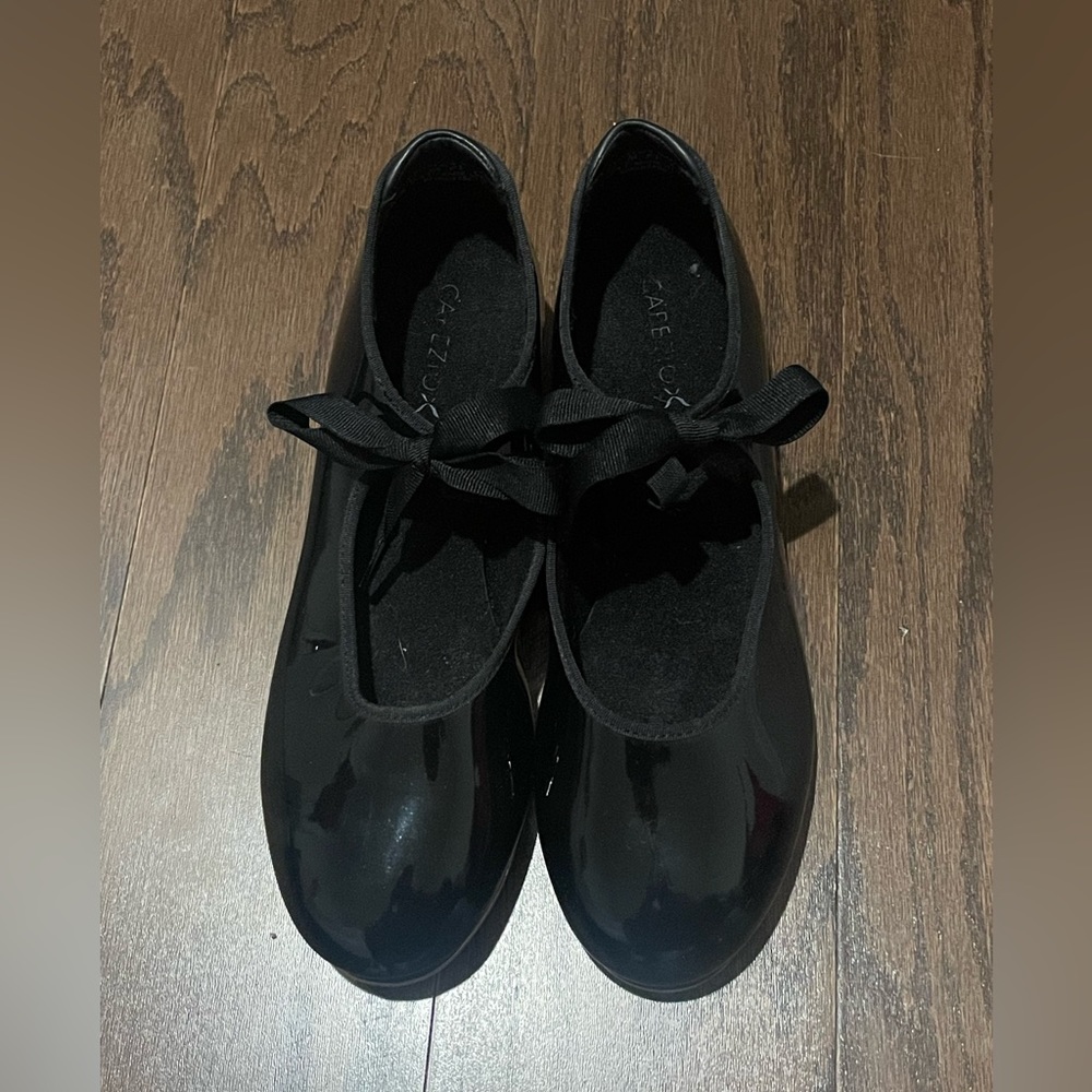 Tap shoes size 10